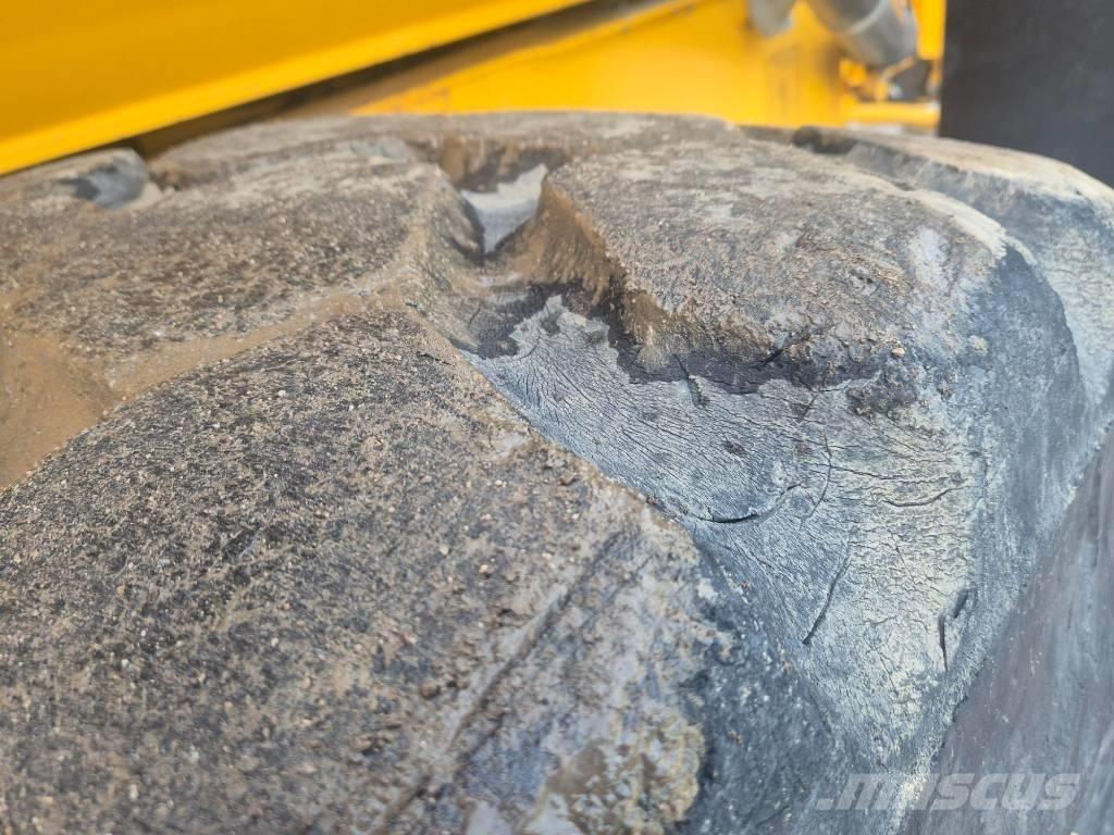 Volvo A25G Шарнирно-сочленённые самосвалы