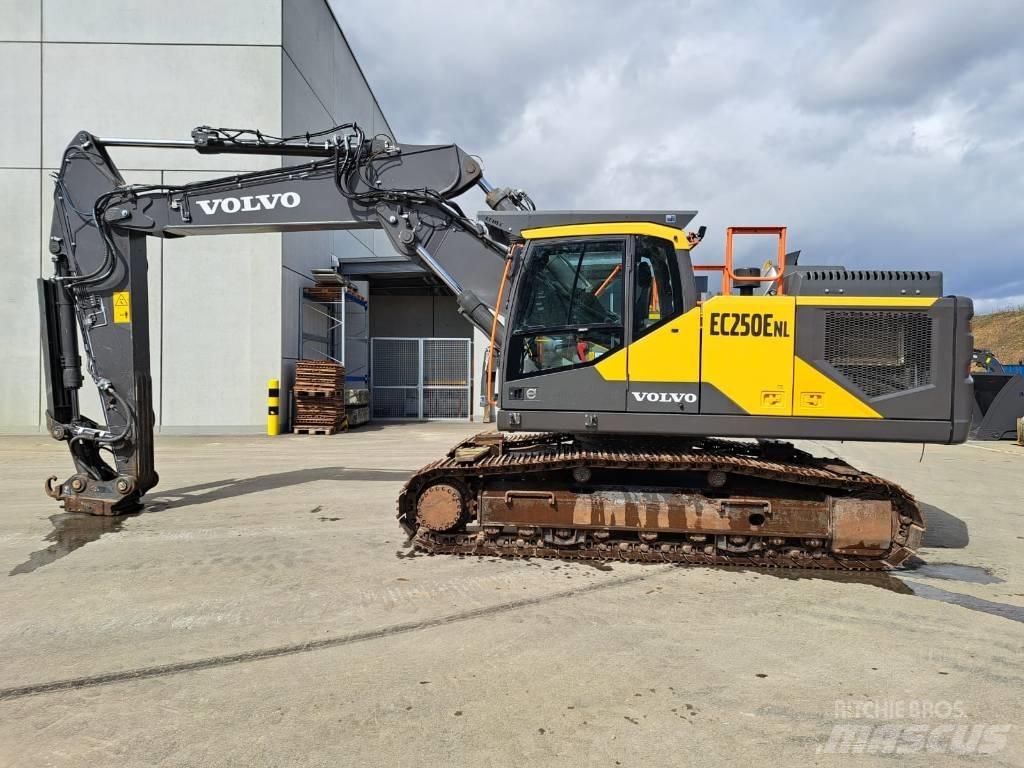 Volvo EC250ENL Гусеничные экскаваторы