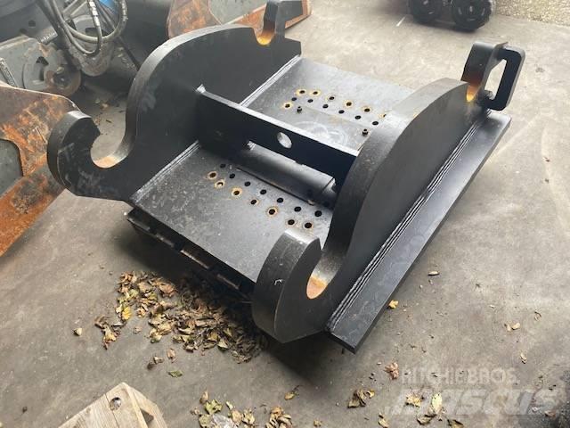 CAT CW70 kopplaat Грейферы