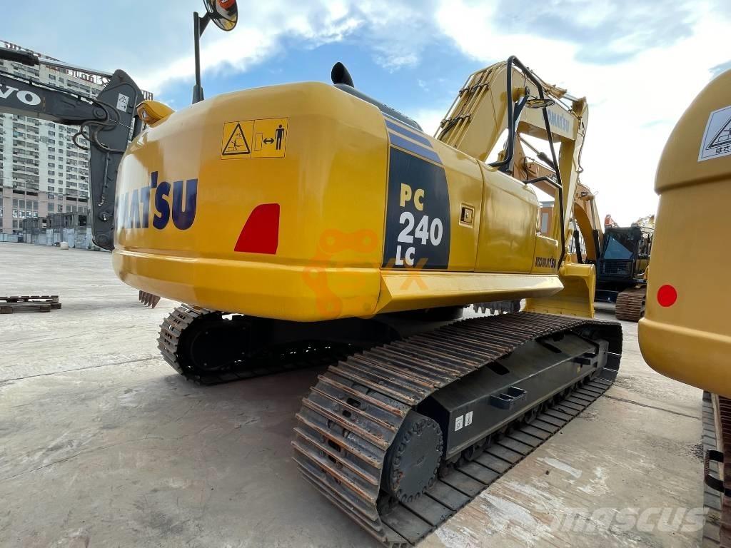 Komatsu PC 240 Гусеничные экскаваторы