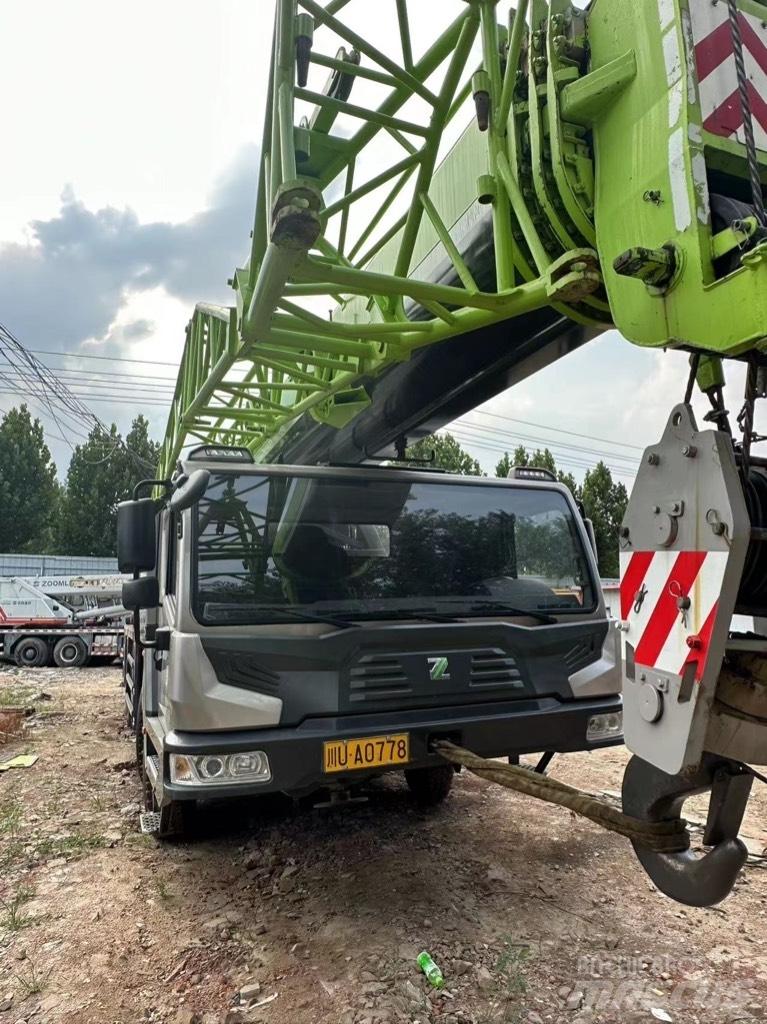 Zoomlion ZTC700 Автокраны