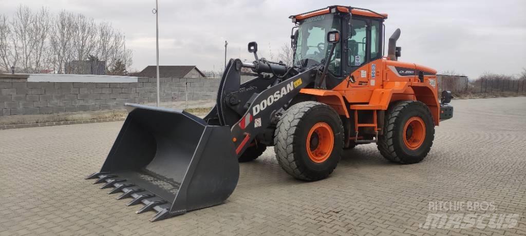 Doosan DL 280-5 Фронтальные погрузчики