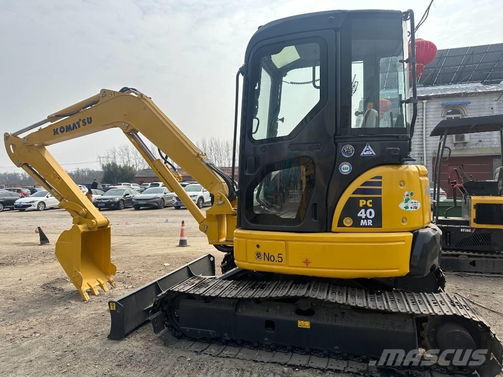 Komatsu 40 MR Гусеничные экскаваторы
