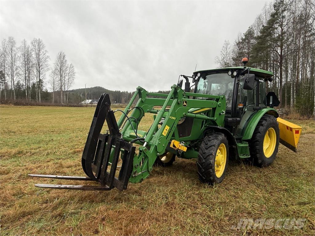 John Deere 5058E Коммунальные тракторы