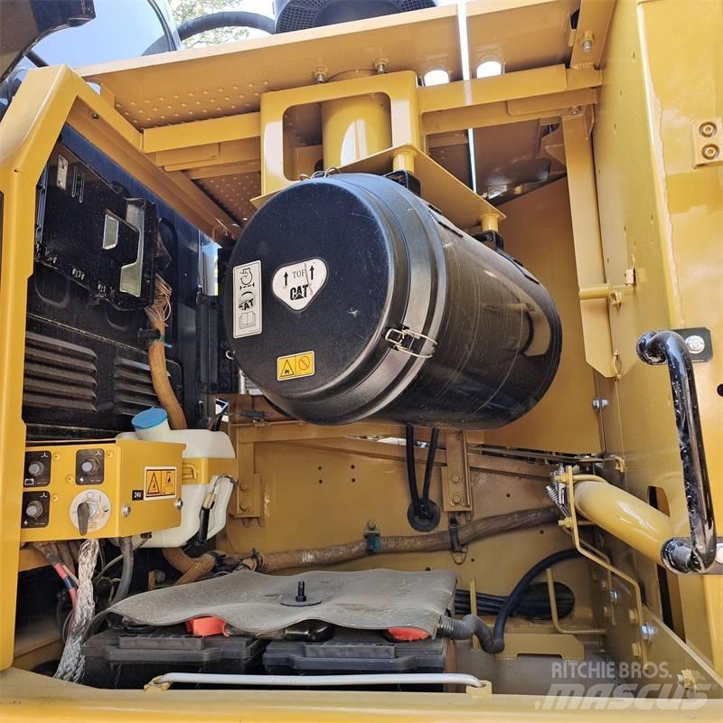 CAT 320 GC Гусеничные экскаваторы