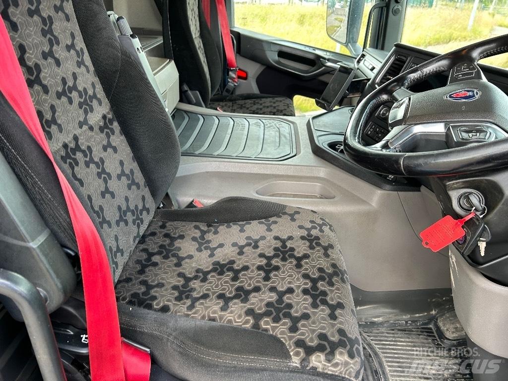 Scania P 410 Бортовые грузовики
