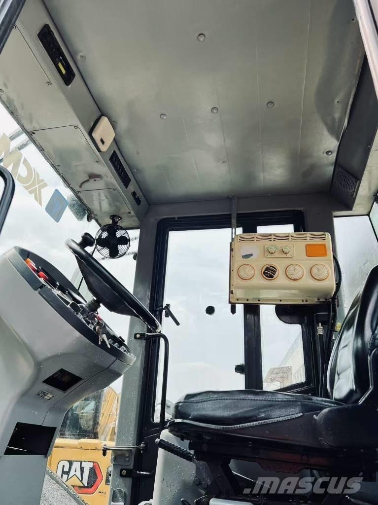 XCMG XS223J Грунтовые катки