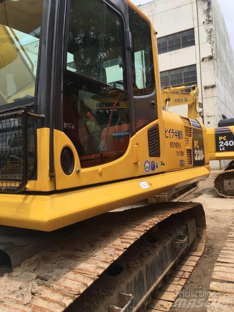 Komatsu pc220-8 Гусеничные экскаваторы