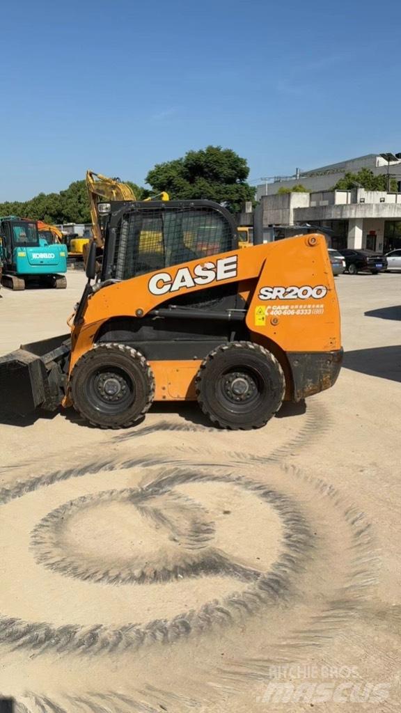 CASE SR 200 Мини-погрузчики