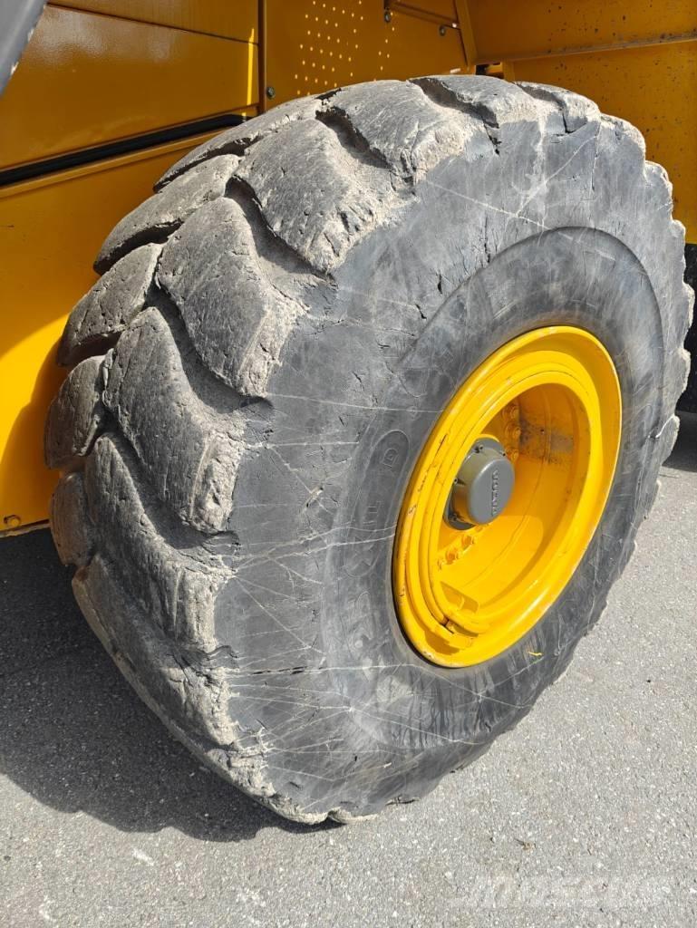 Volvo L 180 E Фронтальные погрузчики