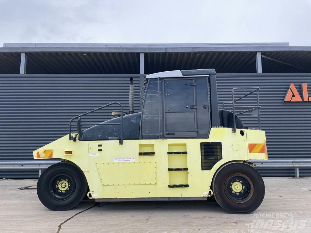Ammann AP 240 Пневматические катки