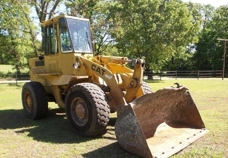 CAT 926 E Фронтальные погрузчики