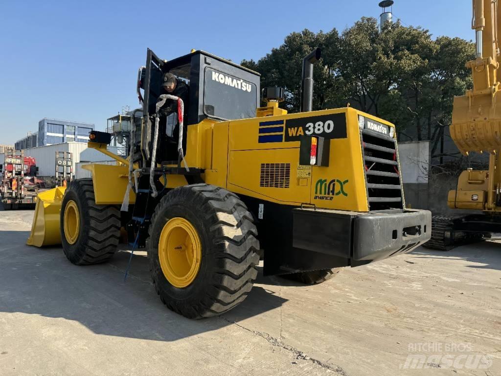 Komatsu WA380-6 Фронтальные погрузчики