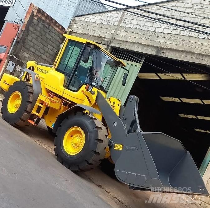 Volvo L 90 F Фронтальные погрузчики