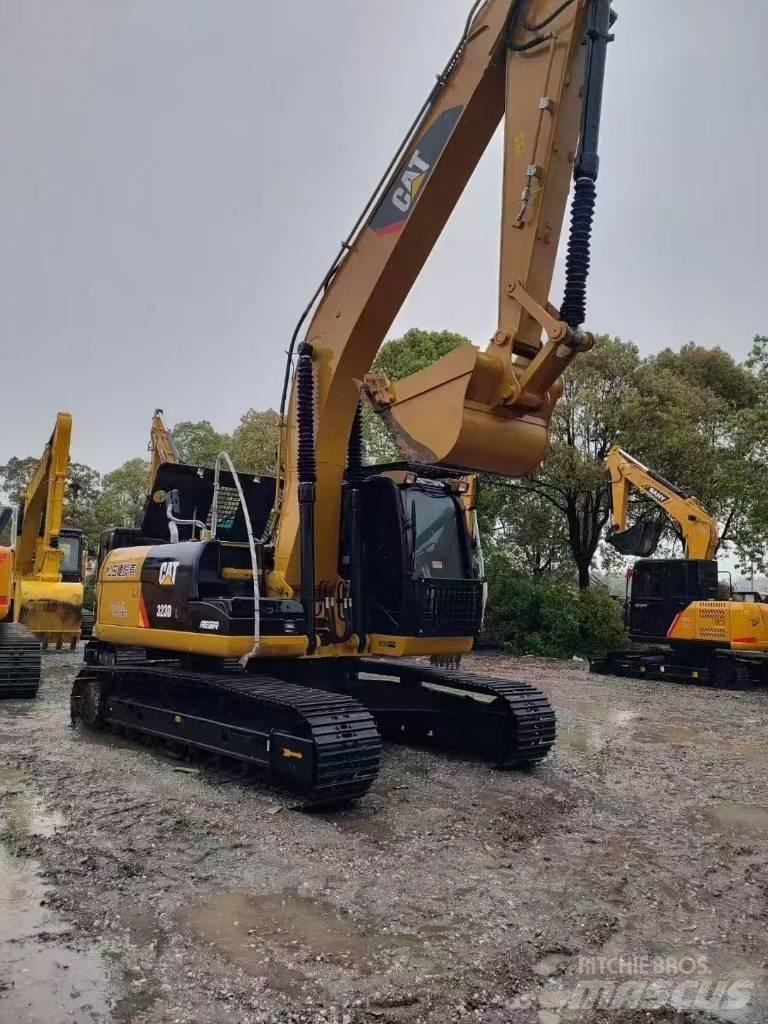 CAT 323D2 Гусеничные экскаваторы