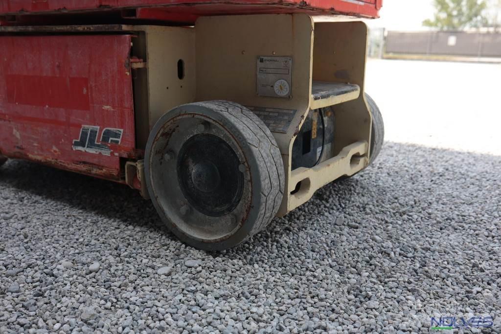 JLG 1230ES Разные подъемники и вышки