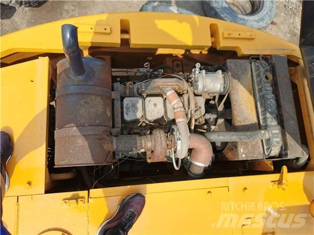 Hyundai R130WD Колёсные экскаваторы