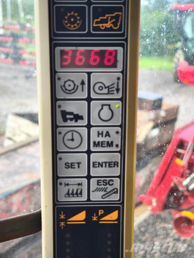 New Holland CS 6080 Зерноуборочные комбайны