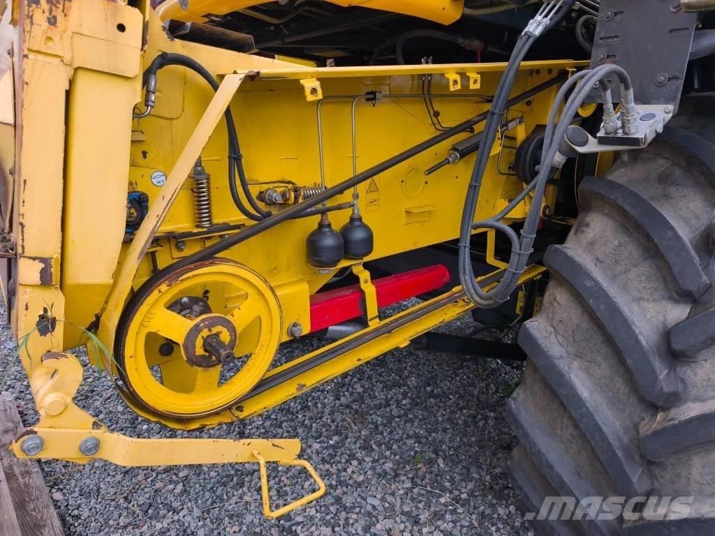 New Holland CS 6080 Зерноуборочные комбайны