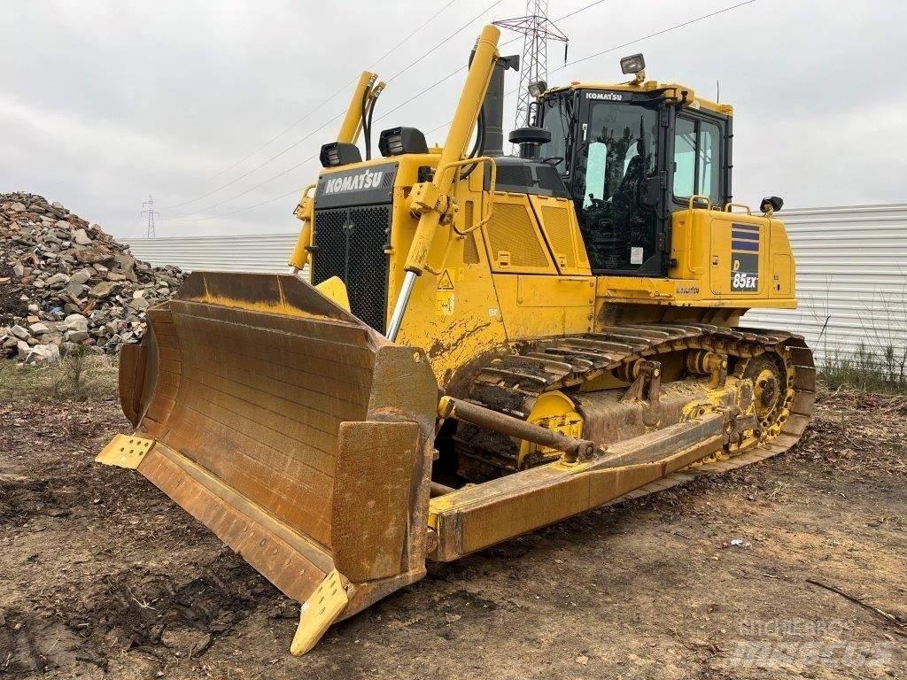Komatsu D85EX-18 Гусеничные бульдозеры