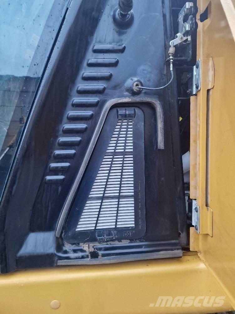 CAT 323 Гусеничные экскаваторы