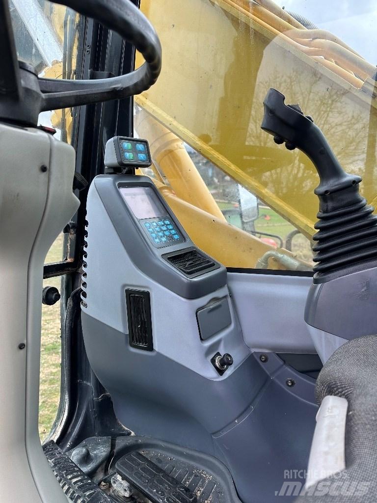 Komatsu PW 160-7E0 Колёсные экскаваторы