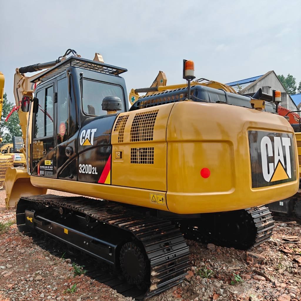 CAT 320D2L Гусеничные экскаваторы