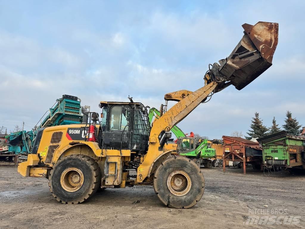 CAT 950M HighLift Фронтальные погрузчики