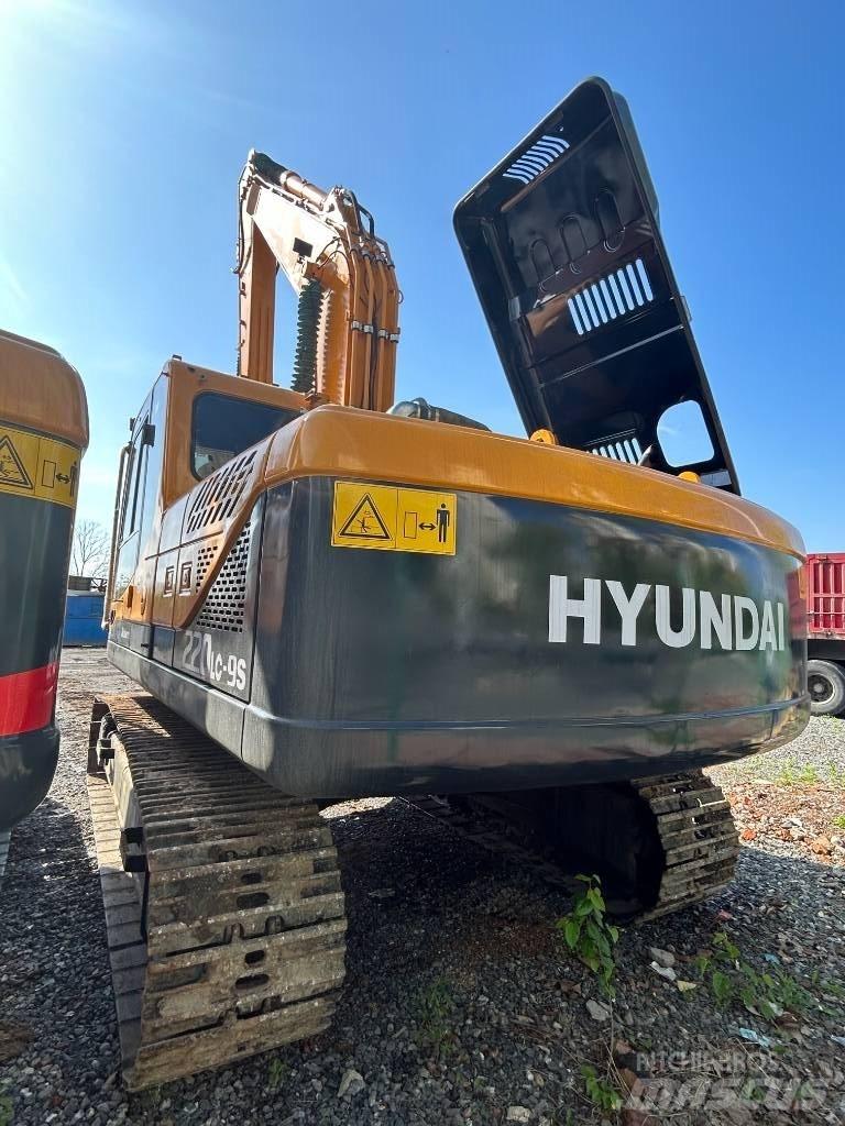 Hyundai 220LC-9S Гусеничные экскаваторы