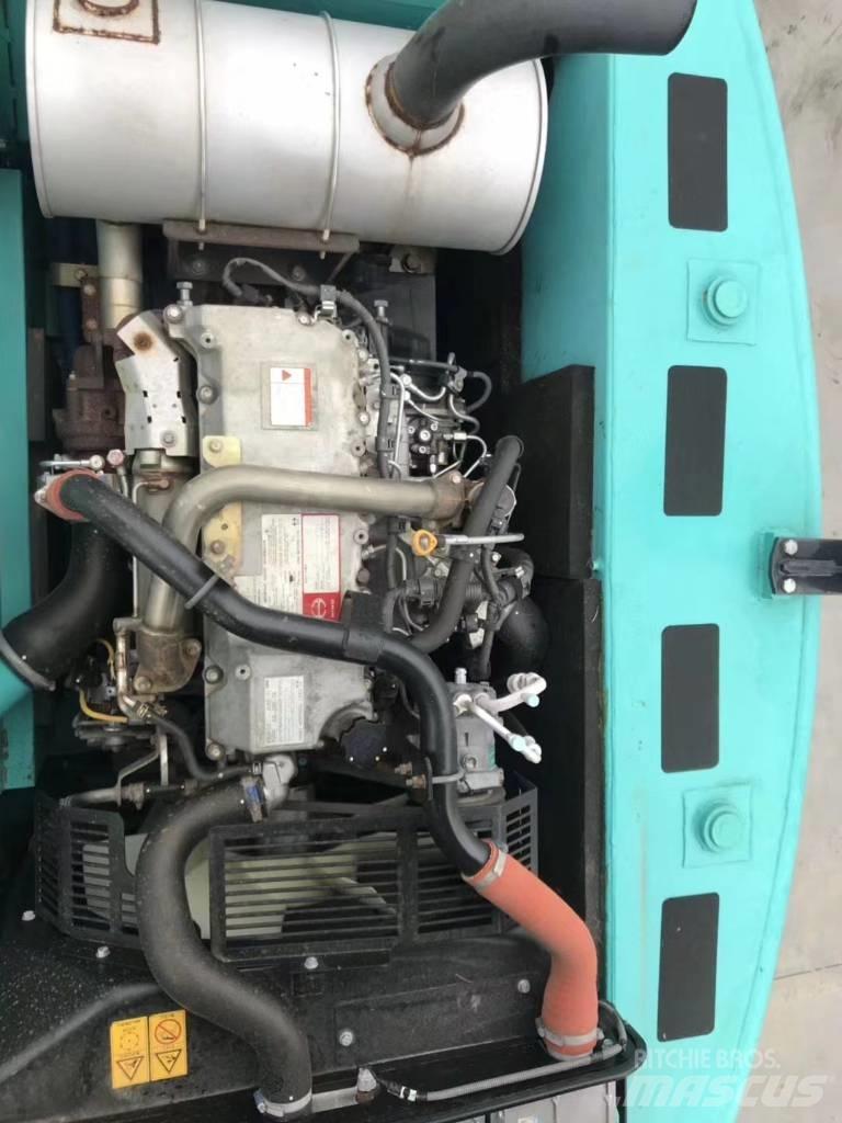 Kobelco SK 200 Гусеничные экскаваторы