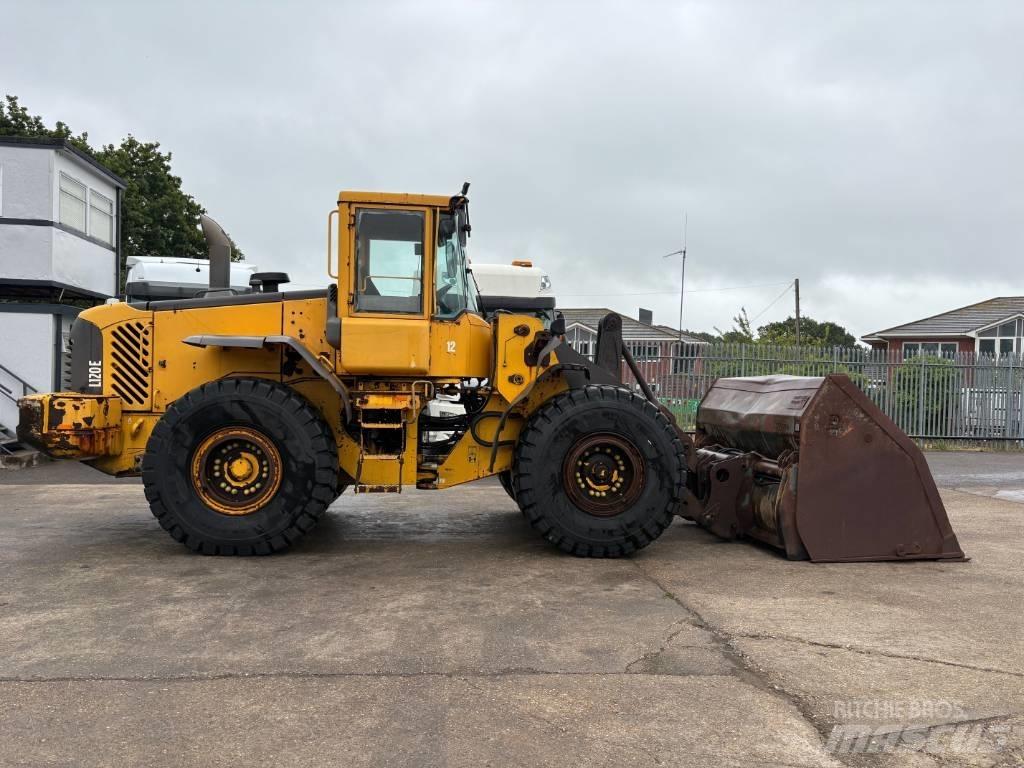 Volvo L 120 E Фронтальные погрузчики
