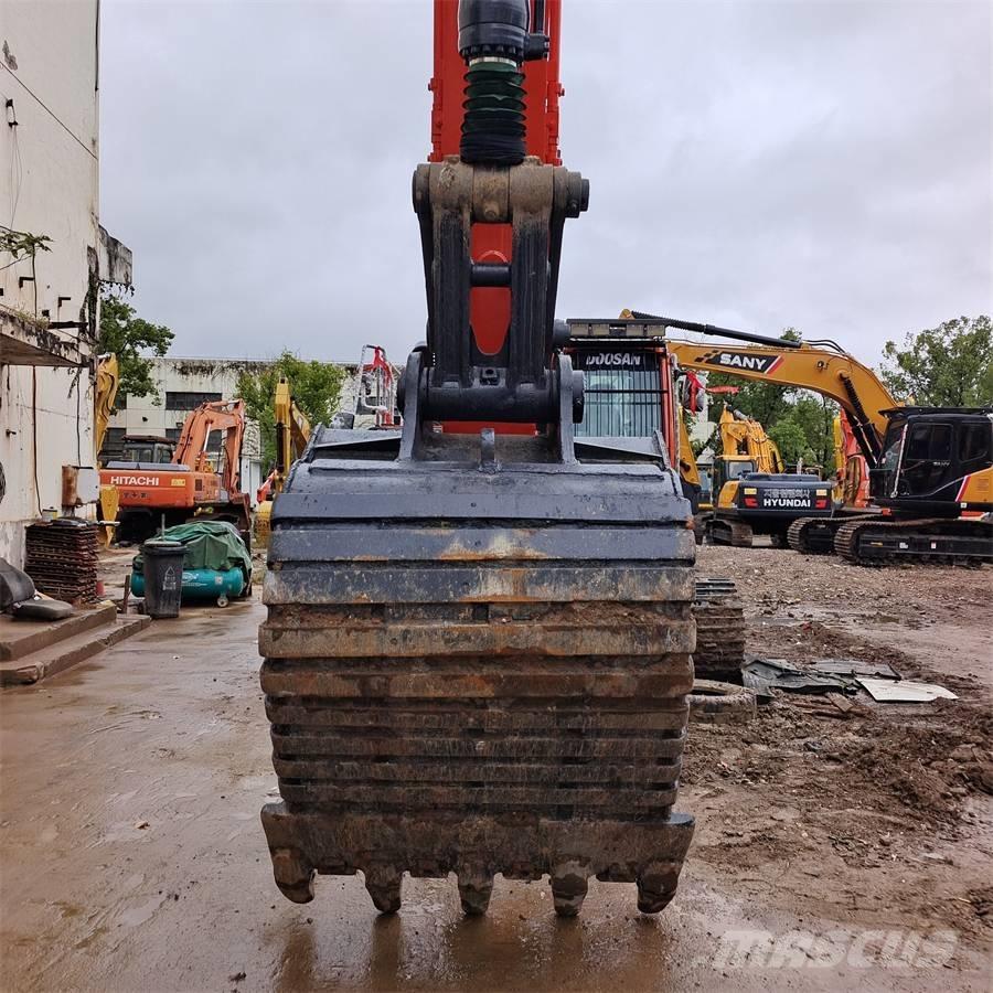 Doosan DX340LC Гусеничные экскаваторы