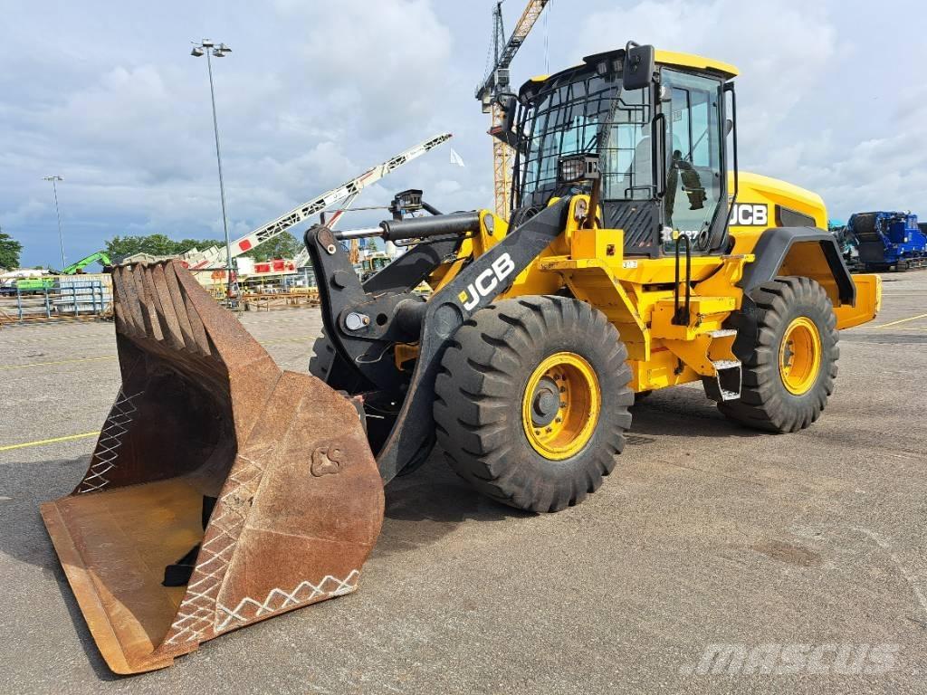 JCB 427 ZX Фронтальные погрузчики
