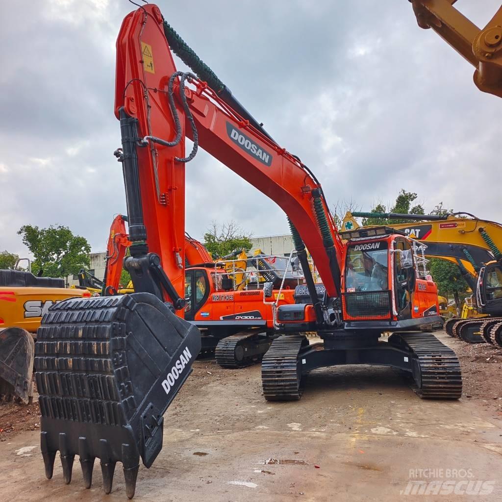 Doosan DX 300 LC Гусеничные экскаваторы