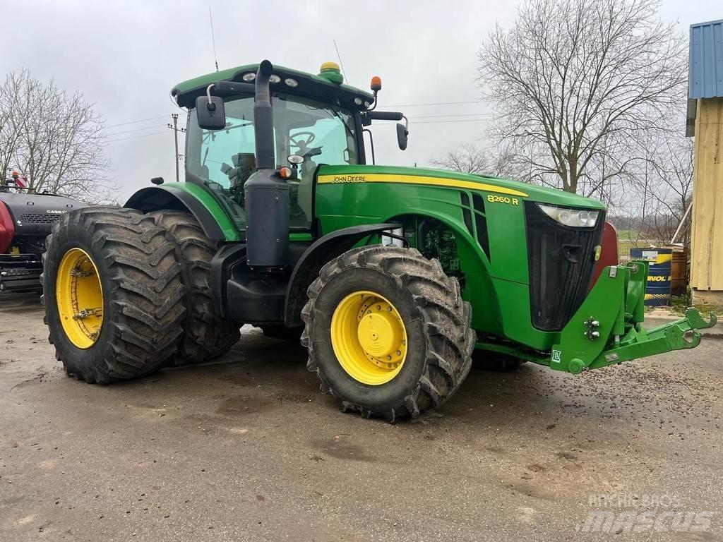 John Deere 8260R Трактора
