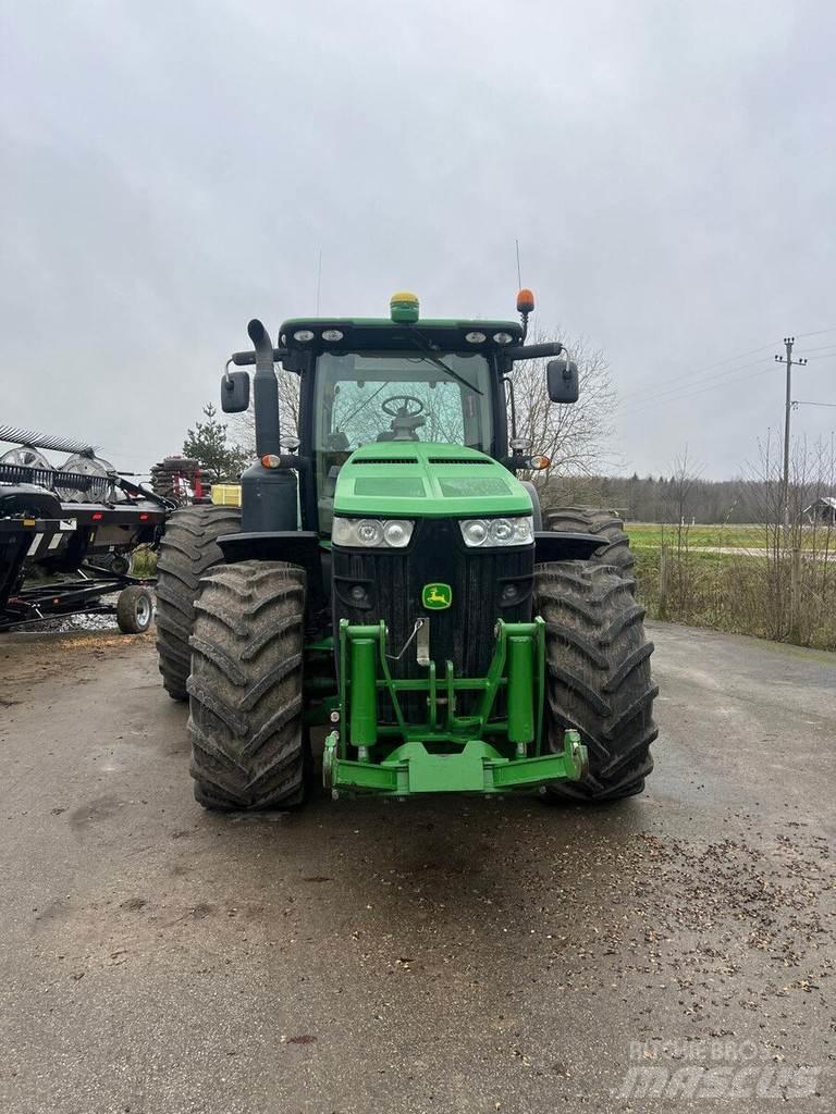 John Deere 8260R Трактора