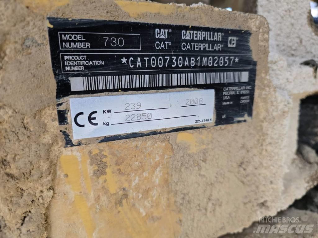 CAT 730 Шарнирно-сочленённые самосвалы