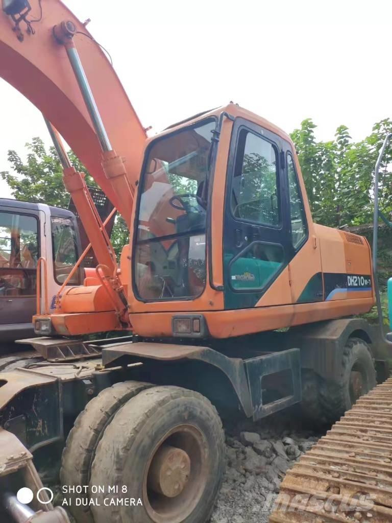 Doosan DH210W-7 Колёсные экскаваторы