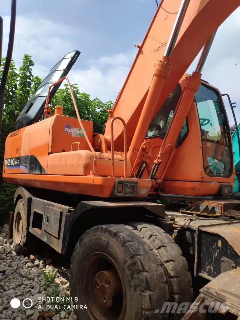 Doosan DH210W-7 Колёсные экскаваторы