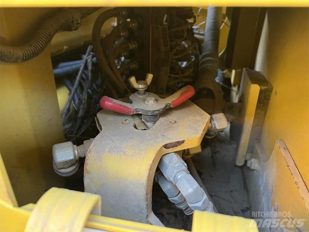 Komatsu PC 170 LC Гусеничные экскаваторы