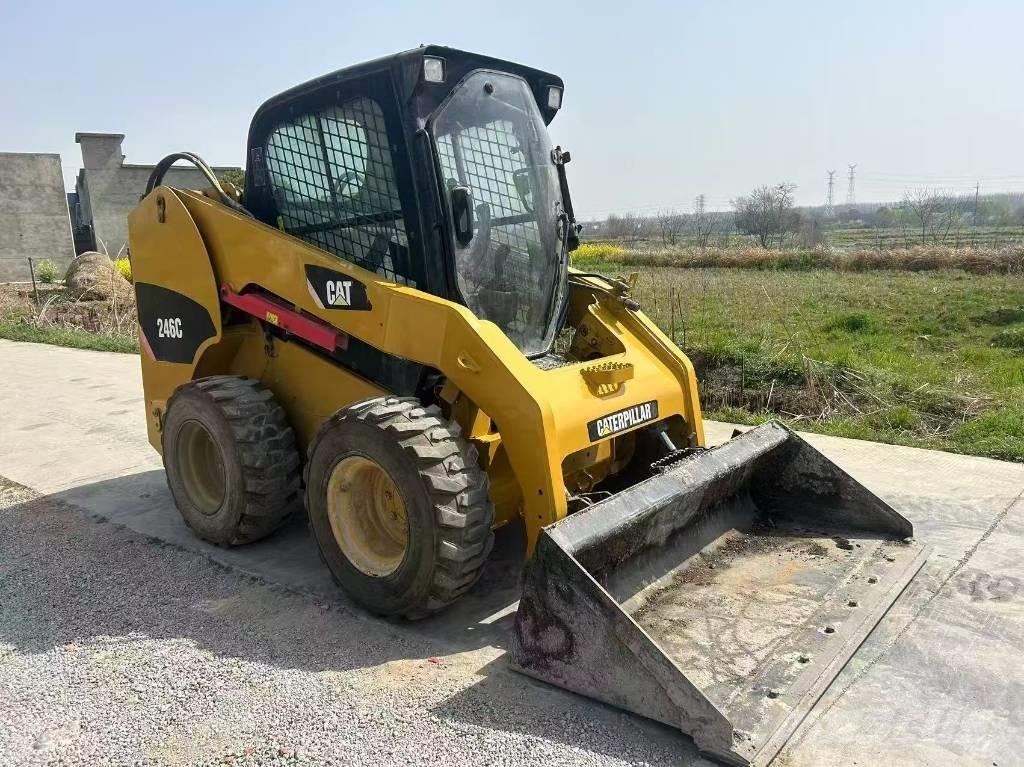 CAT 246 C Мини-погрузчики