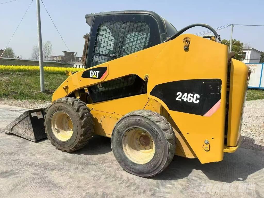 CAT 246 C Мини-погрузчики