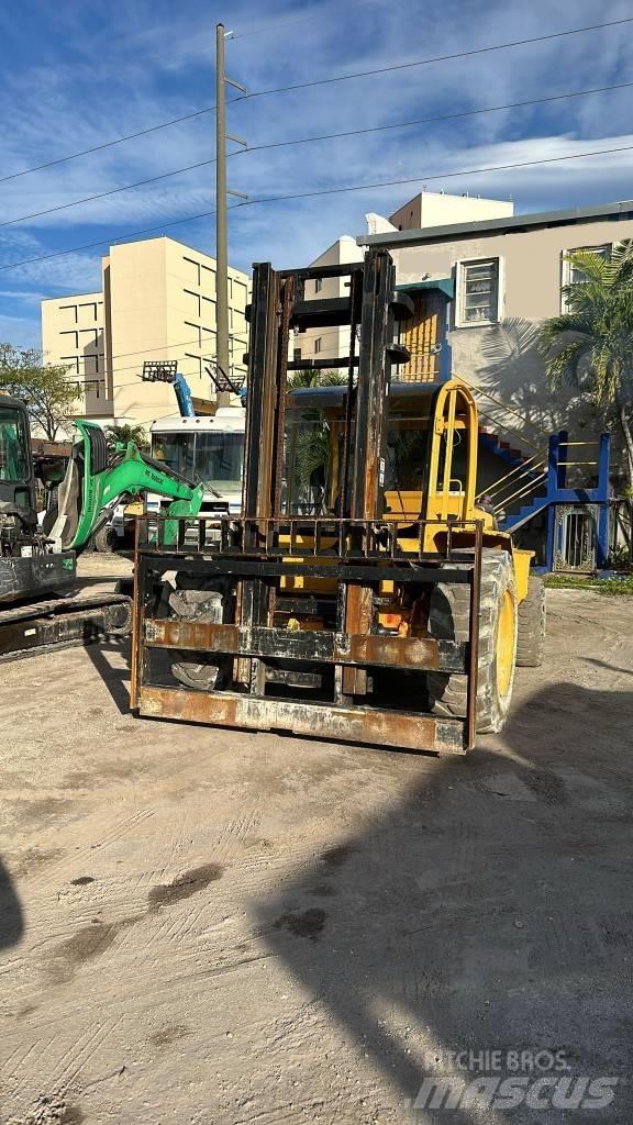 JCB S120 Внедорожные погрузчики
