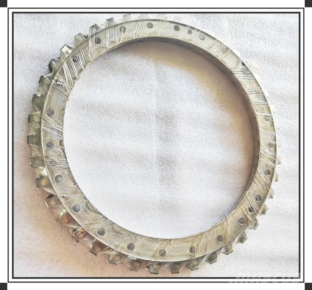 CLAAS Toothed rim Трансмиссии