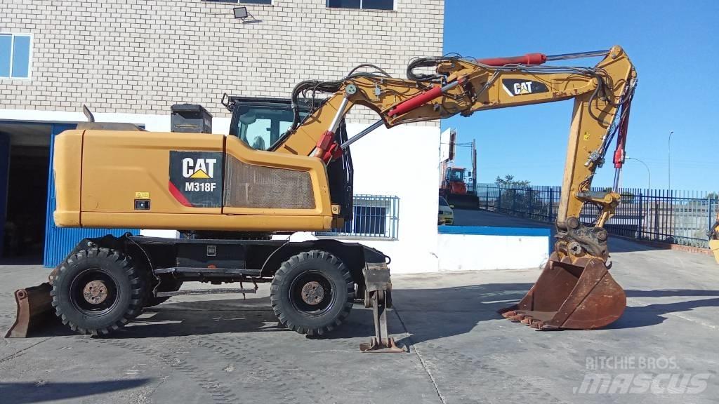 CAT M318F Колёсные экскаваторы
