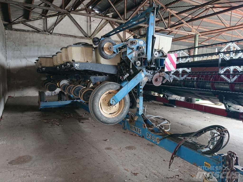Kinze 2300 Сеялки точного высева