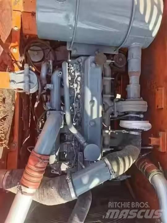 Doosan DX225LC Гусеничные экскаваторы