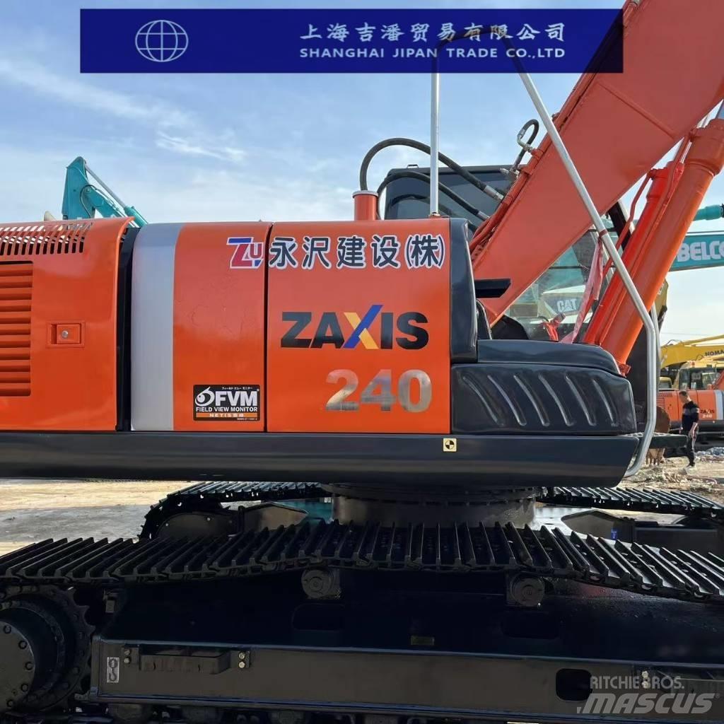 Hitachi ZX 240 Гусеничные экскаваторы