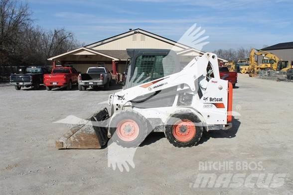 Bobcat S590 Мини-погрузчики