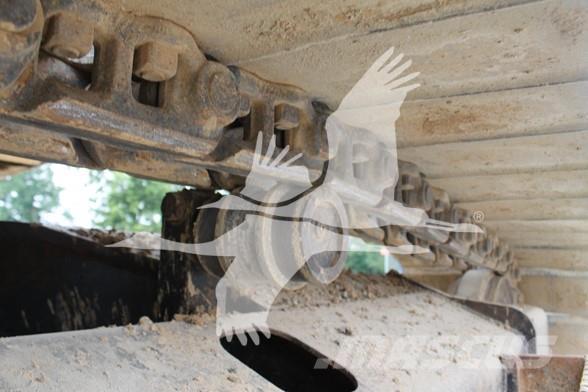 CAT 322BL Гусеничные экскаваторы